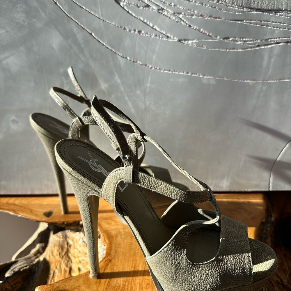 Vintage YVES SAINT LAURENT high heel platform sandals